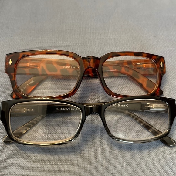 *2* Pairs of Full Lens Reading Glasses +1.75 - Picture 1 of 16